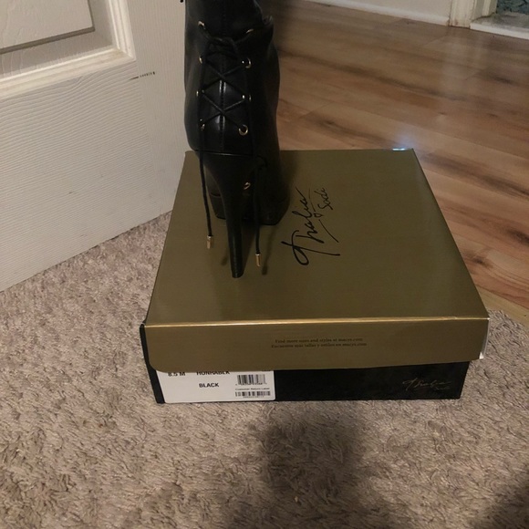 Lady Shoes - Picture 8 of 8